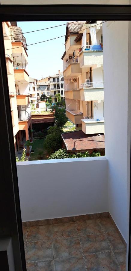 Family Hotel Bohemi II Приморско Экстерьер фото